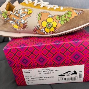 Tory Burch women sneakers size 6